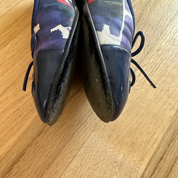 CHANEL Multicolor Abstract Printed Patent Leather CC Cap Toe Ballerina Flats - Picture 6 of 14